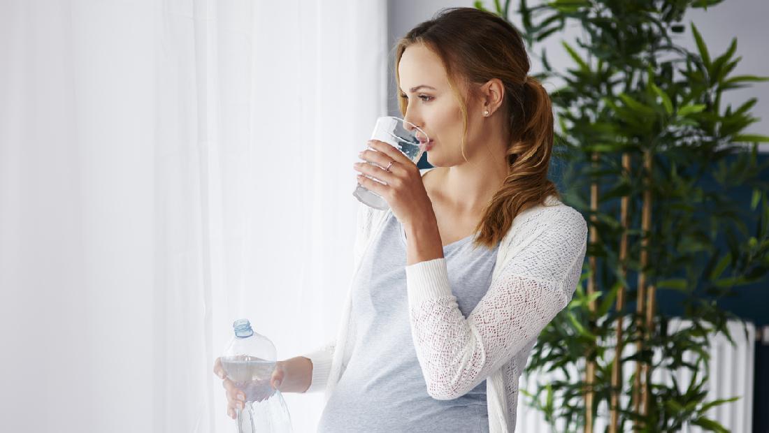 Manfaat air putih bagi tubuh untuk ibu hamil
