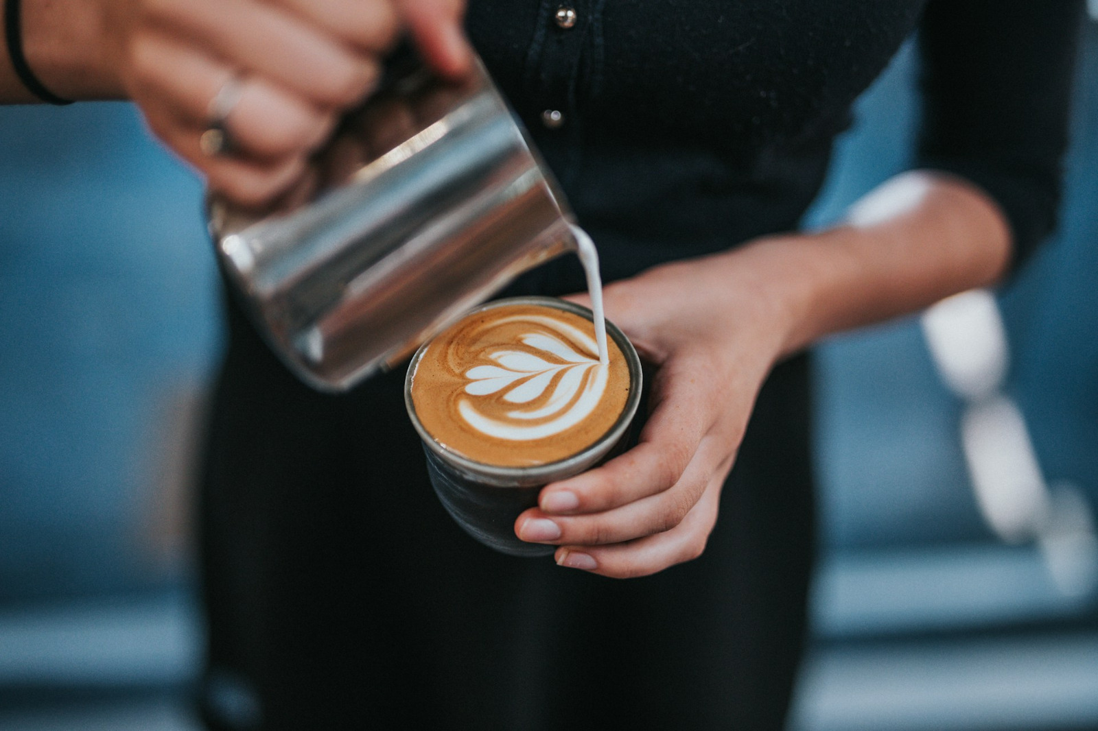 Cara Menyeduh Flat White ala Barista di Rumah